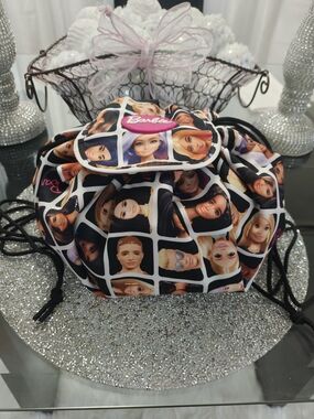 2023 Matell Barbie Pouch Drawstring Makeup Bag Lay N Go Cosmetic Organizer RARE